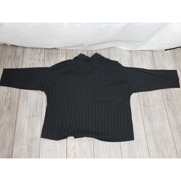 NWT Spirithouse Black Striped Button Down Top Size M Polyester Blend Long Sleeve - Picture 10 of 10